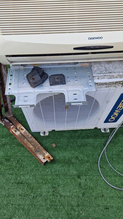 Кондиціонер працює на відмінно