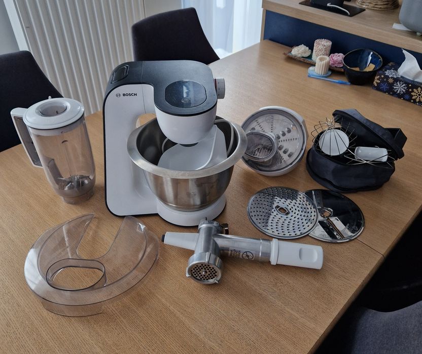 Robot kuchenny Bosch MUM 5 z maszynką do mięsa