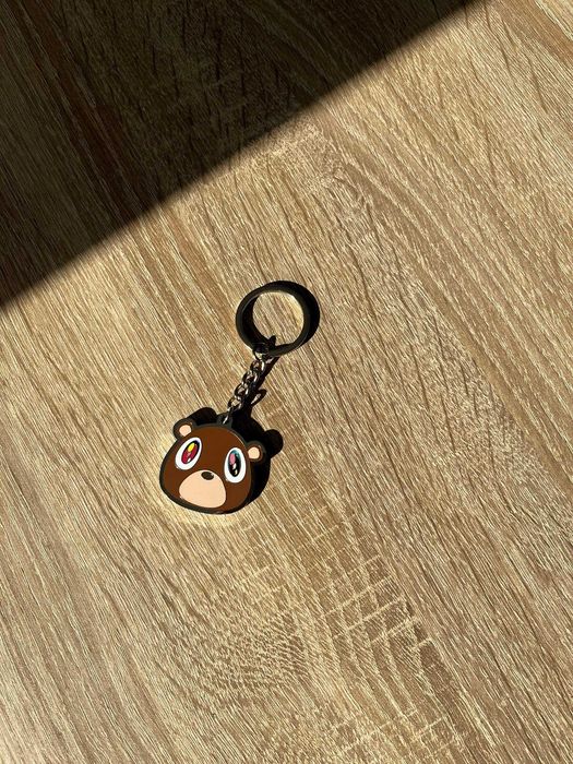 Brelok inspirowany Kanye West Graduation Bear