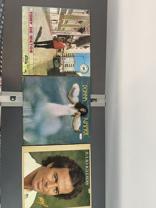 Lot with 24 vinyl LP albums