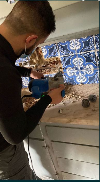 Desentupimento de esgotos e Canalização