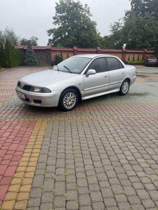 Mitsubishi Carisma