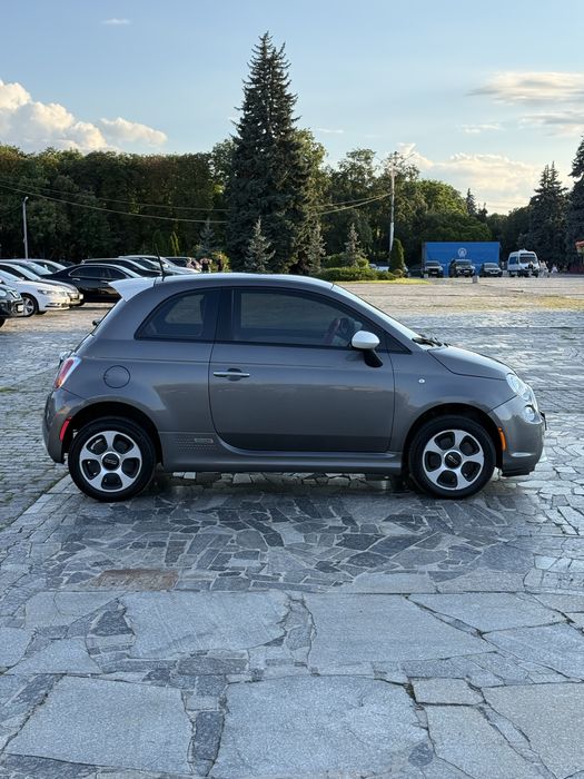 Fiat 500e 2013 електро