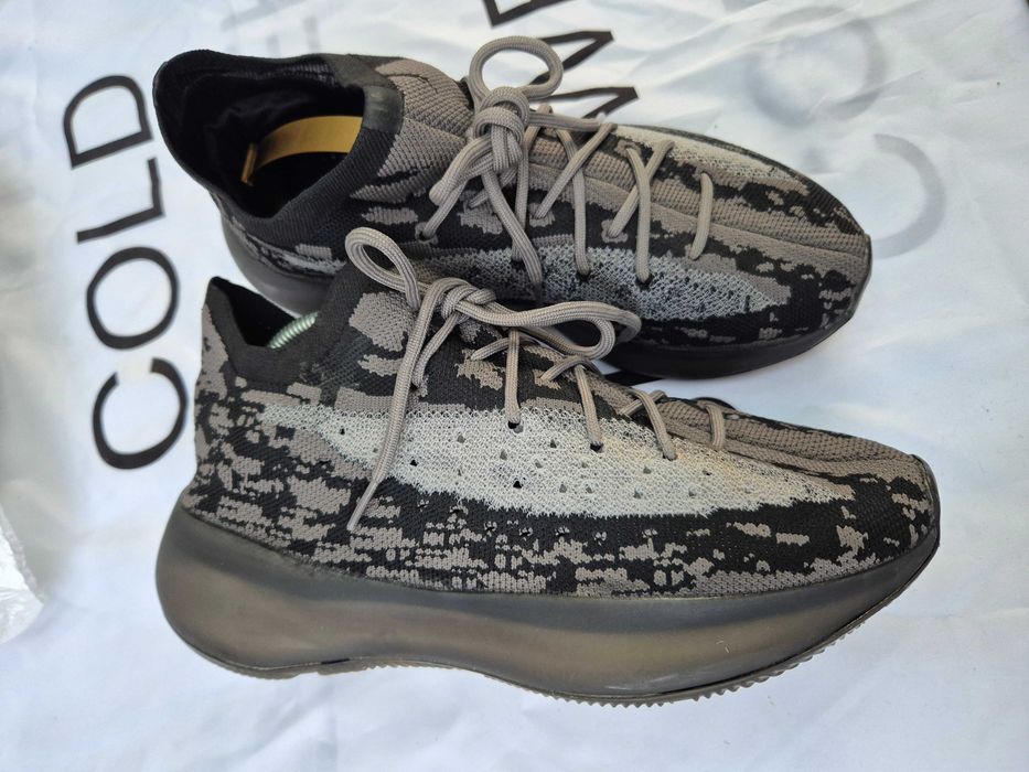 Чоловічі текстильні кросівки Adidas Yeezy Boost\27см