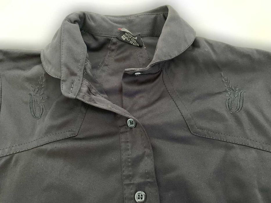 Blusa de Senhora Preto, como Nova