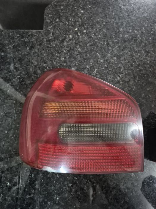 Farois traseiros audi a3