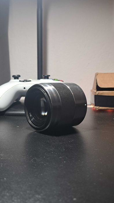 Obiektyw Sony E 50mm f/1.8 OSS SEL-50 18