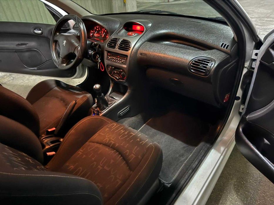 Peugeot 206 2.0 HDI Super económico