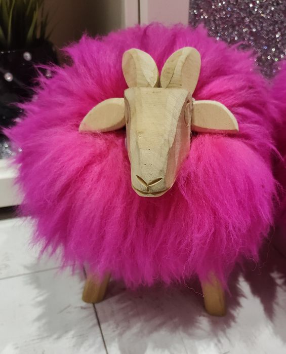 1x stołek taboret różowy baran