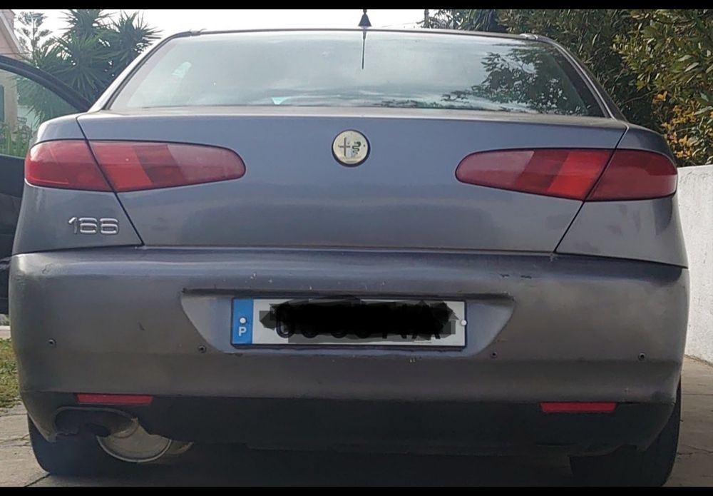 Alfa Romeo 166 jtd  Momo