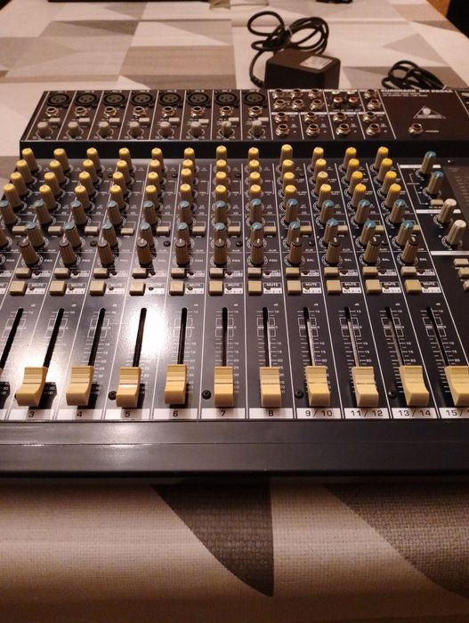 Mikser Behringer Eurorack MX2004A