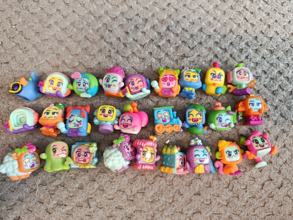 Zestaw figurek Moji pops 7 rzadkich !!!