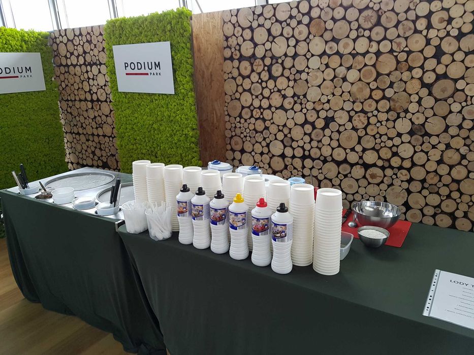 Lody Tajskie na Eventy! Firmy, Wesela, Pikniki – Rolls & Rolls