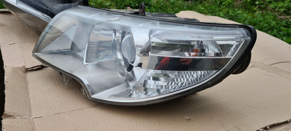 Фари фара Audi A6 C6 Allroad A4 B8 Golf 4 Superb Tiguan Phaeton