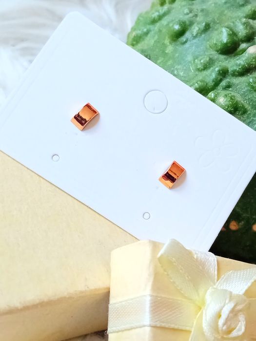 Nowe minimalistyczne antyalergiczne kolczyki