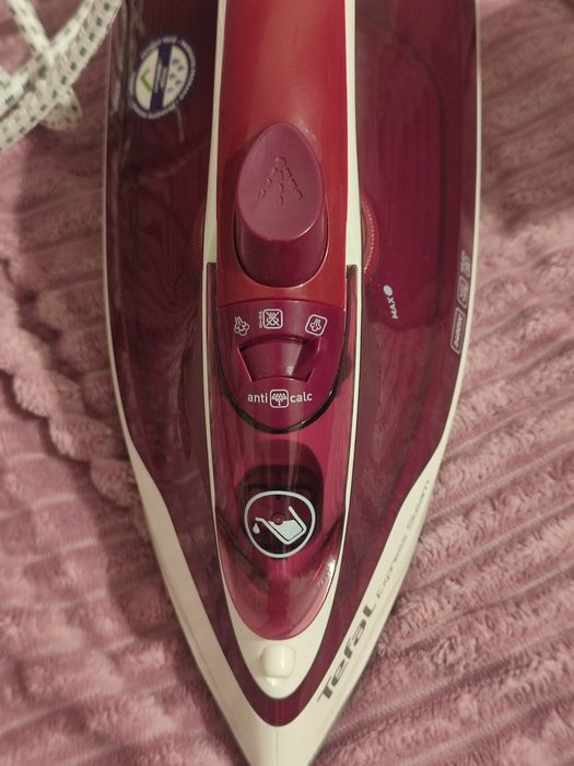 Продам парову праску  Tefal Express Steam.