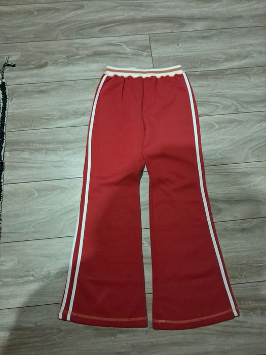 Dzwony dresowe rozmiar 140/146