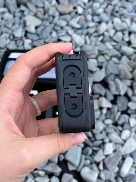 Екшн-камера GoPro Hero 11 з додатковими лінзами.
