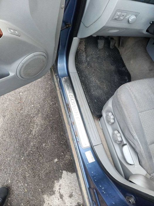 Продам KIA Sorento 2.4 2005