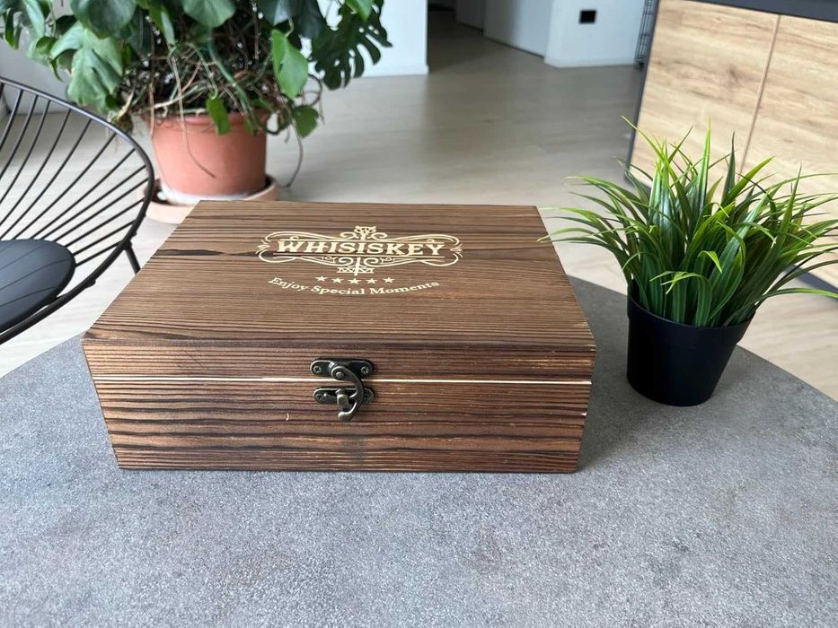 Zestaw do Whisky Szklanki Kamienie Pudełko Prezent + GRATIS Podkładki