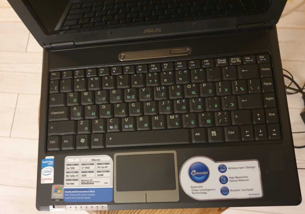 Ноутбук Asus F9Eseries