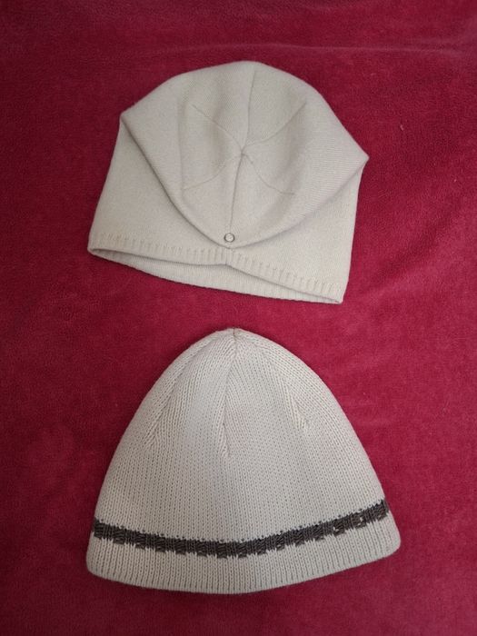 Шапки по 150грн,