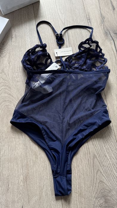 Kobaltowe koronkowe tiulowe body Intimissimi rozmiar S