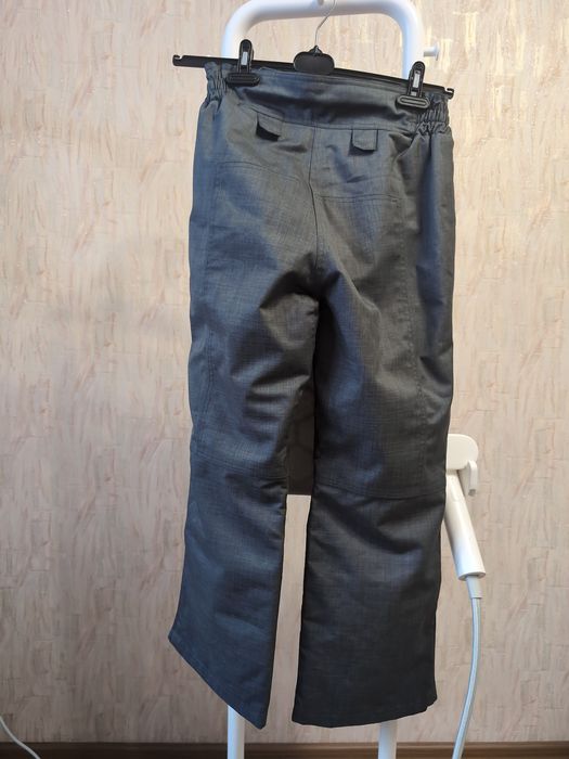 Штани зимові гірськолижні 152 см стан відмінний