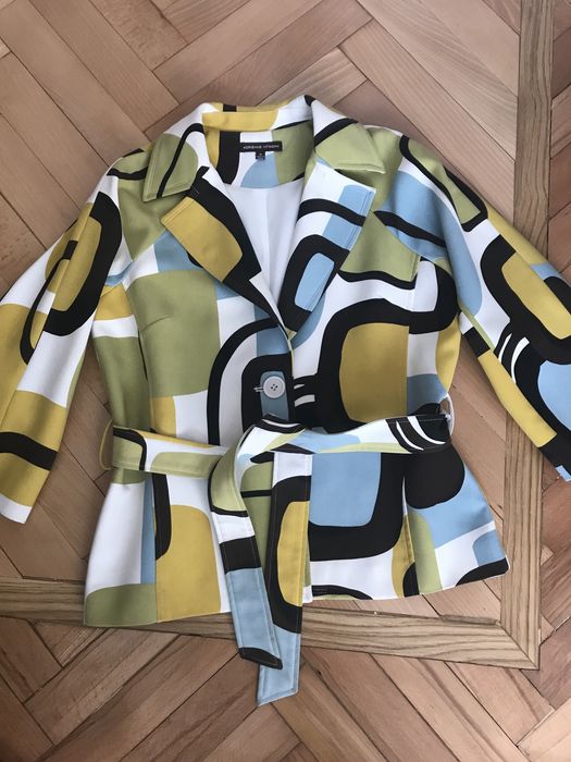 Żakiet - marki „Ivanki Trump”