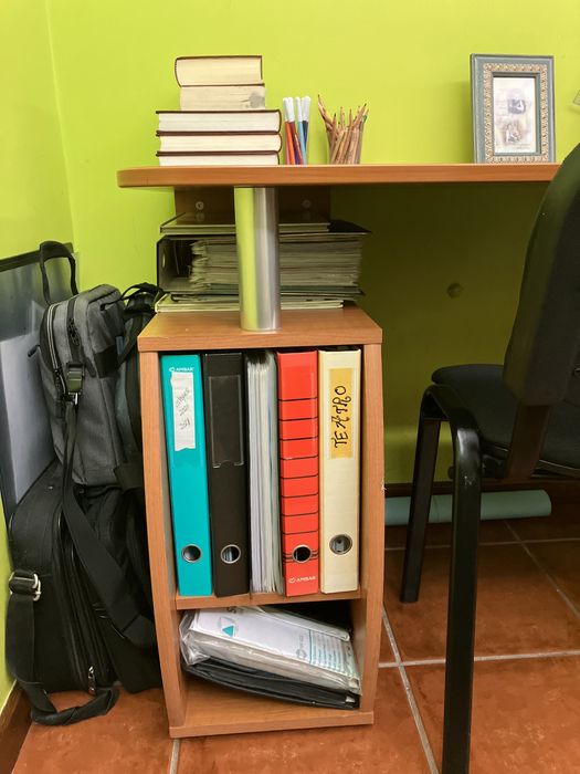 Secretaria + Cadeira