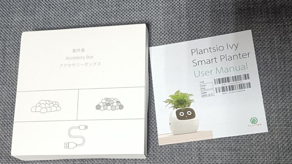 Интерактивный умный горшок для растений Ivy Smart Planter.