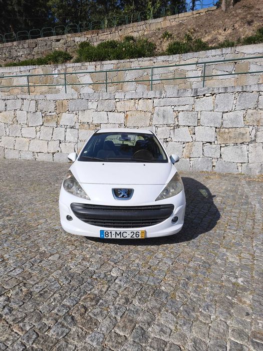 Peugeot 207 1.6 HDi — photo 2