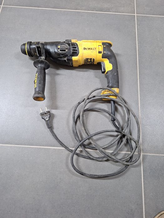 Młotowiertarka Dewalt  D25134 2,8 J , 800W