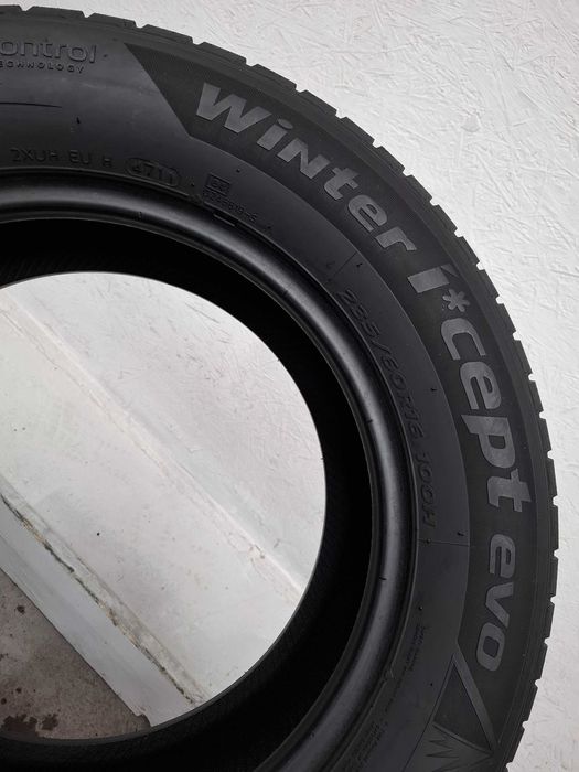 4x 235/60r17Hankook Winter Icept evo  7,7mm.