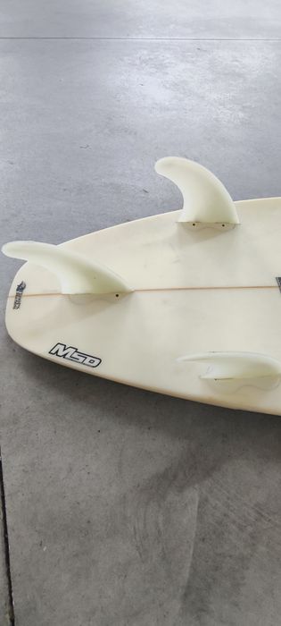 Prancha Surf MSD 5.10 com quilhas Marlin