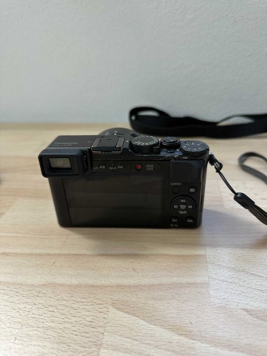 Lumix LX100 - Câmara compacta