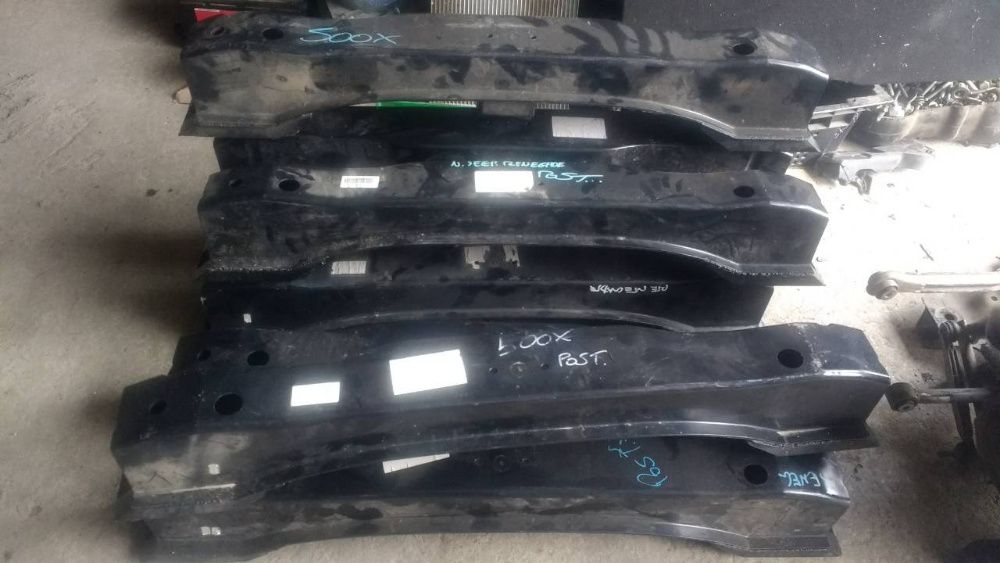 Усилитель пластиковый заднего бампера Jeep Renegade Fiat 500X Джип