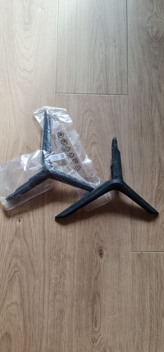 Sprzedam nogi tv Samsung