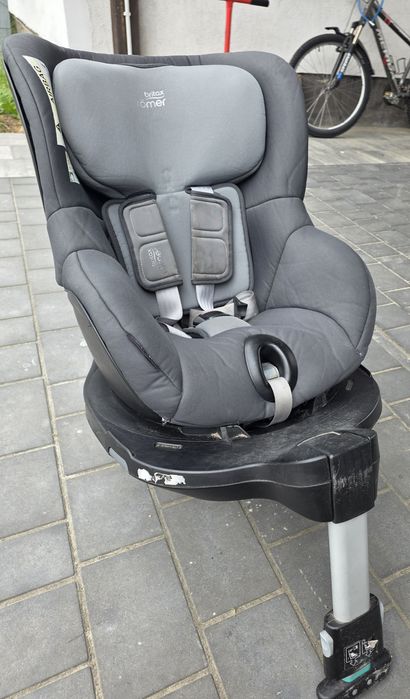 Fotelik samochodowy britax romer dualfix M i-size