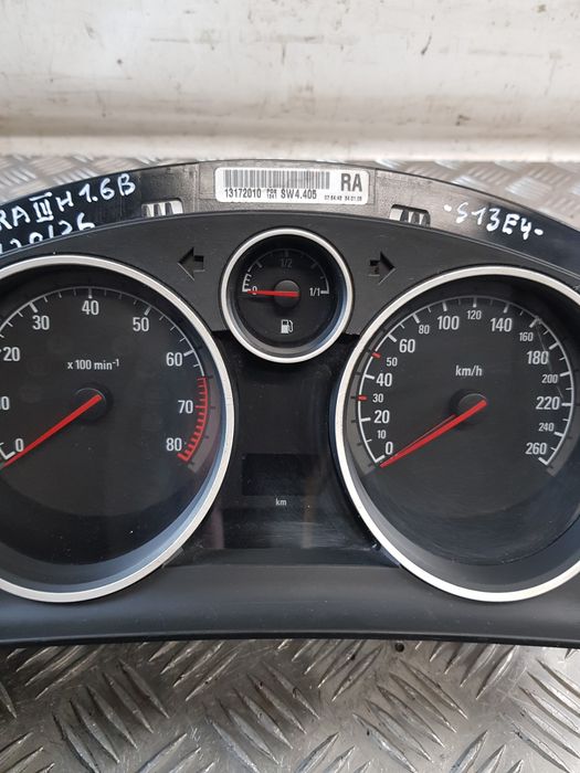 Licznik 13172010 Opel Astra Iii H 1.6 05R- Europa