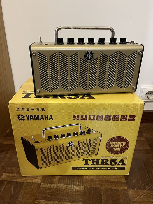 Amplificador Guitarra Yamaha THR5A 10W acusticas e electricas