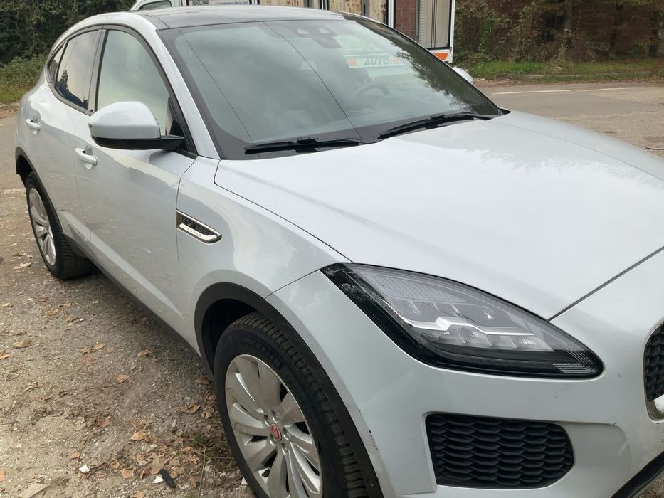 Jaguar E-Pace FUL_2018r_2,0B_250KM_AWD_4x4_PERFEKT_Xenon_Kamera_Nawi_Skóry_Gwarancja