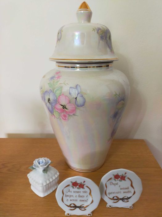 Decorative Items442066726772418564