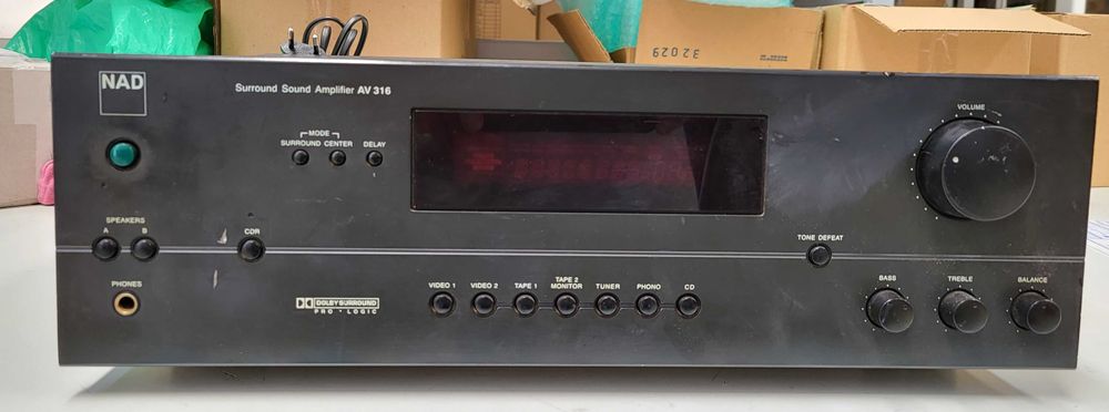 NAD av316 Amplificador 5.1