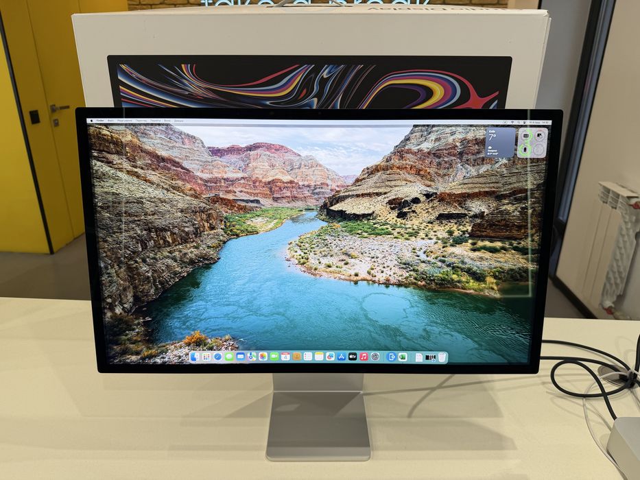 Open Box Apple Studio Display (новий, розпакована коробка) є чеки