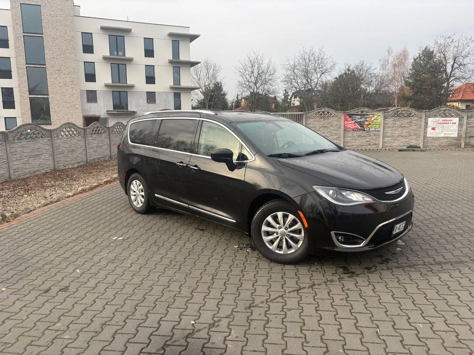 Chrysler Pacifica Cena do negocjacji