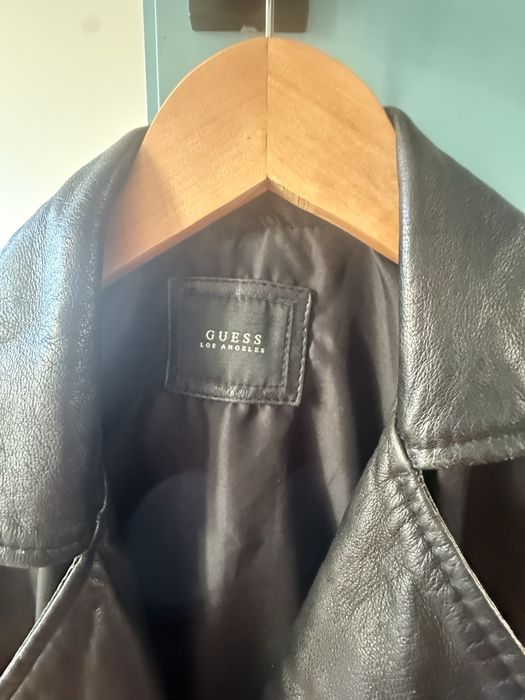 шкіряна куртка guess розмір S