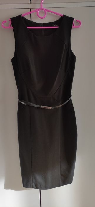 Klasyczna sukienka Orsay - rozmiar 33