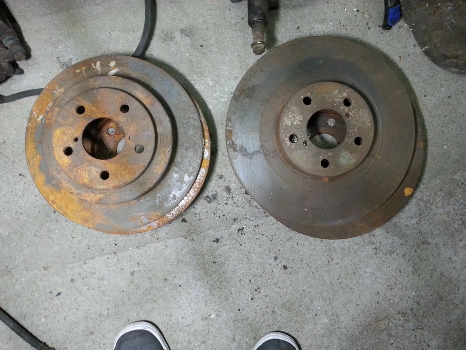 Subaru impreza wrx 02r 2.0 tarcze hamulcowe