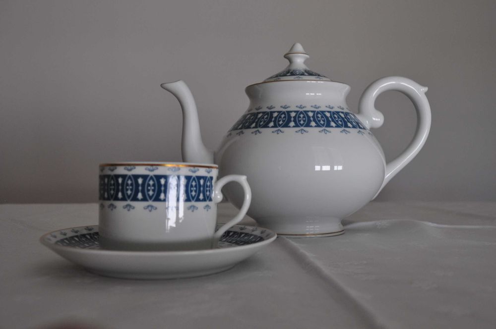 Vista Alegre Porcelain Tea Set64751077920001122